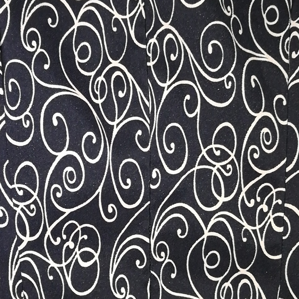🖤Spiral Black Dress - Picture 5 of 8